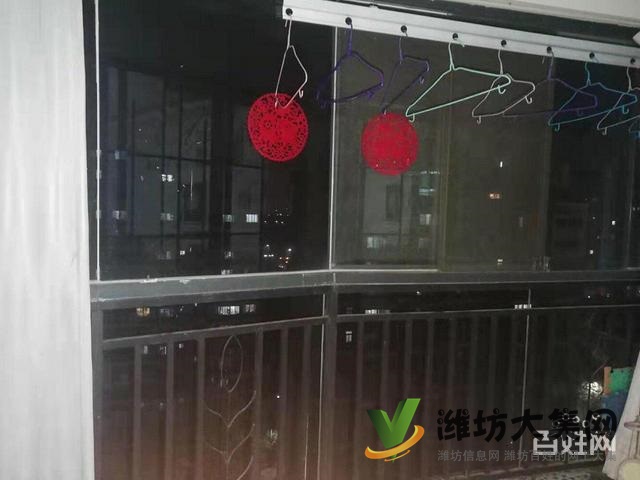 此房為結(jié)婚準(zhǔn)備，舒適三室，精裝修，現(xiàn)因換大房，找有