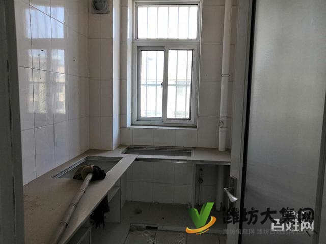 福滿園上下復式，精裝未住，四室兩廳帶倉庫